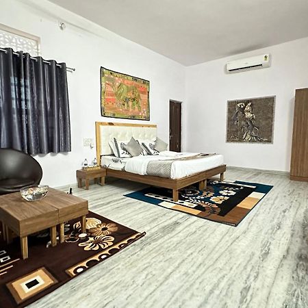 The Burj Resort Luxurious Stay อุเดเปอร์ ภายนอก รูปภาพ