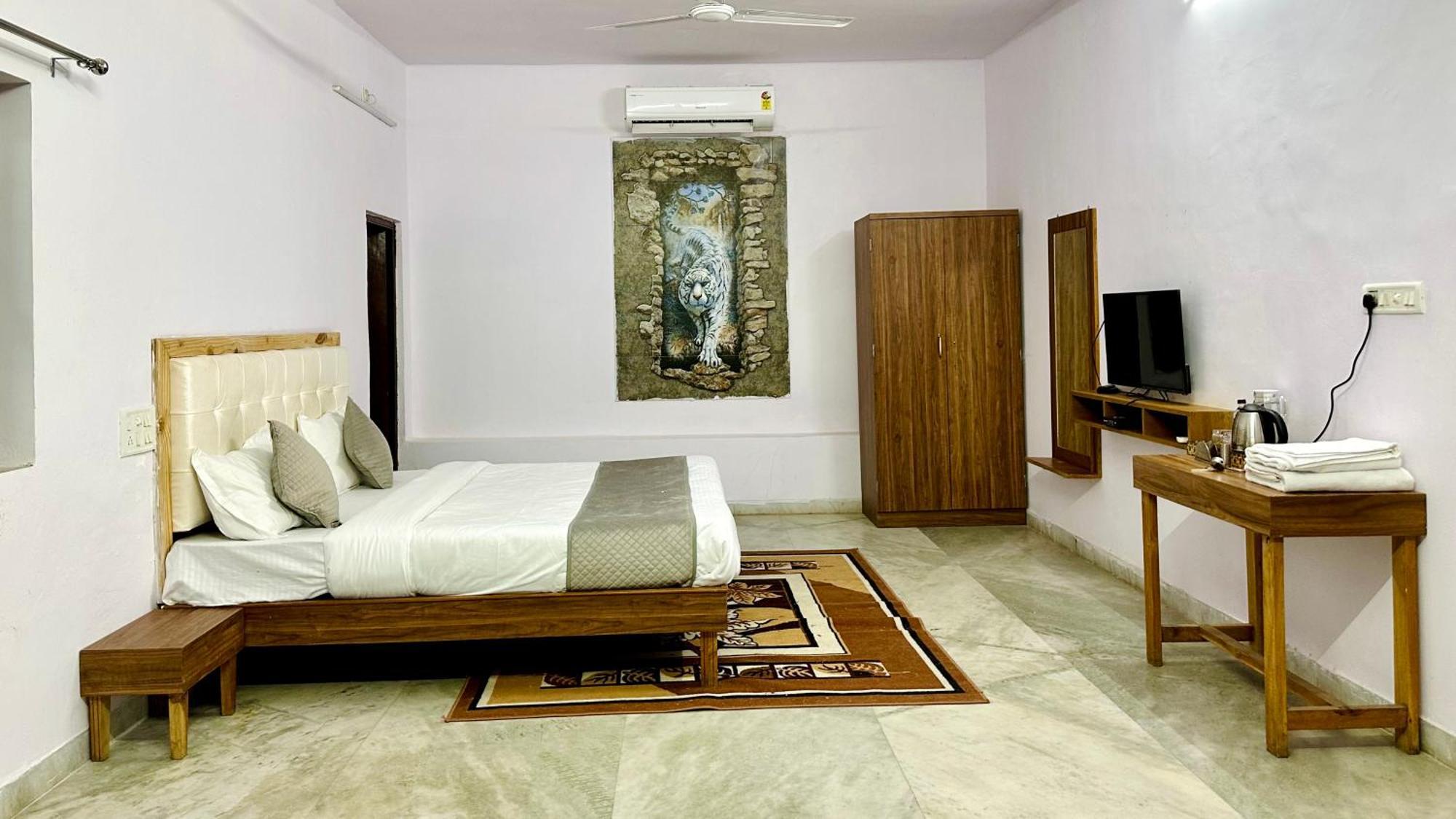 The Burj Resort Luxurious Stay อุเดเปอร์ ภายนอก รูปภาพ